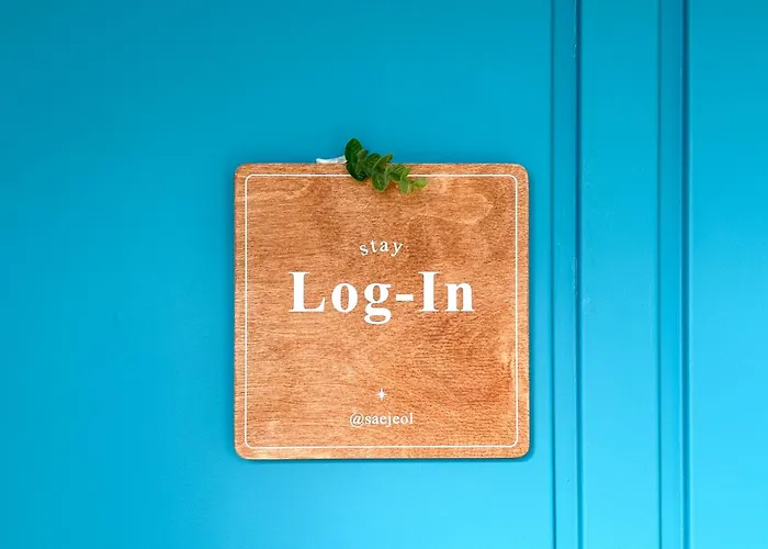 Login Near Hongdae, Gwanghwamun, Dmc & Sungnyemun