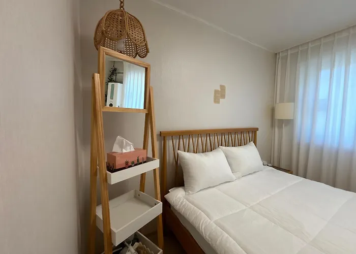 Login Near Hongdae, Gwanghwamun, Dmc & Sungnyemun Appartement *